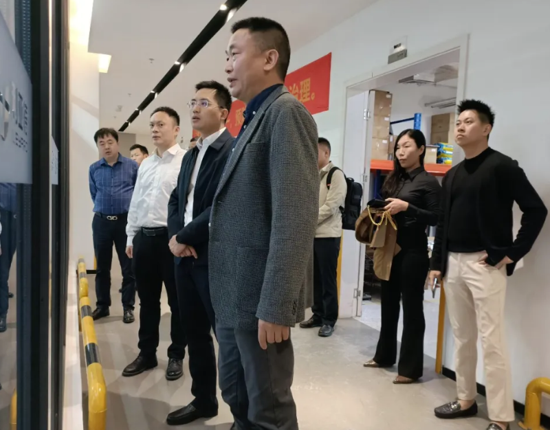 萍乡市经开区领导考察乐天使集团南方总部