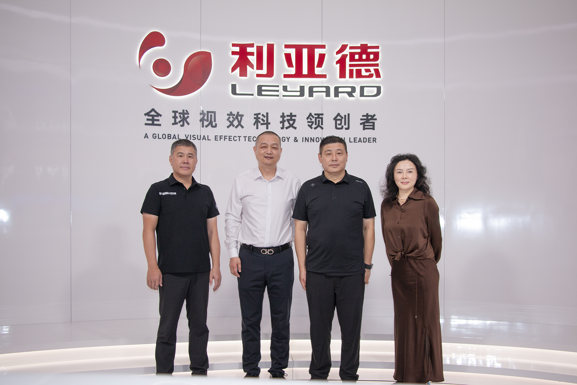 重庆千里科技股份有限公司周宗成总裁等领导一行莅临乐天使南方总部考察交流